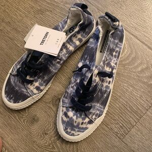 Tretorn Navy Tie-Dye Canvas Slip-On Sneakers